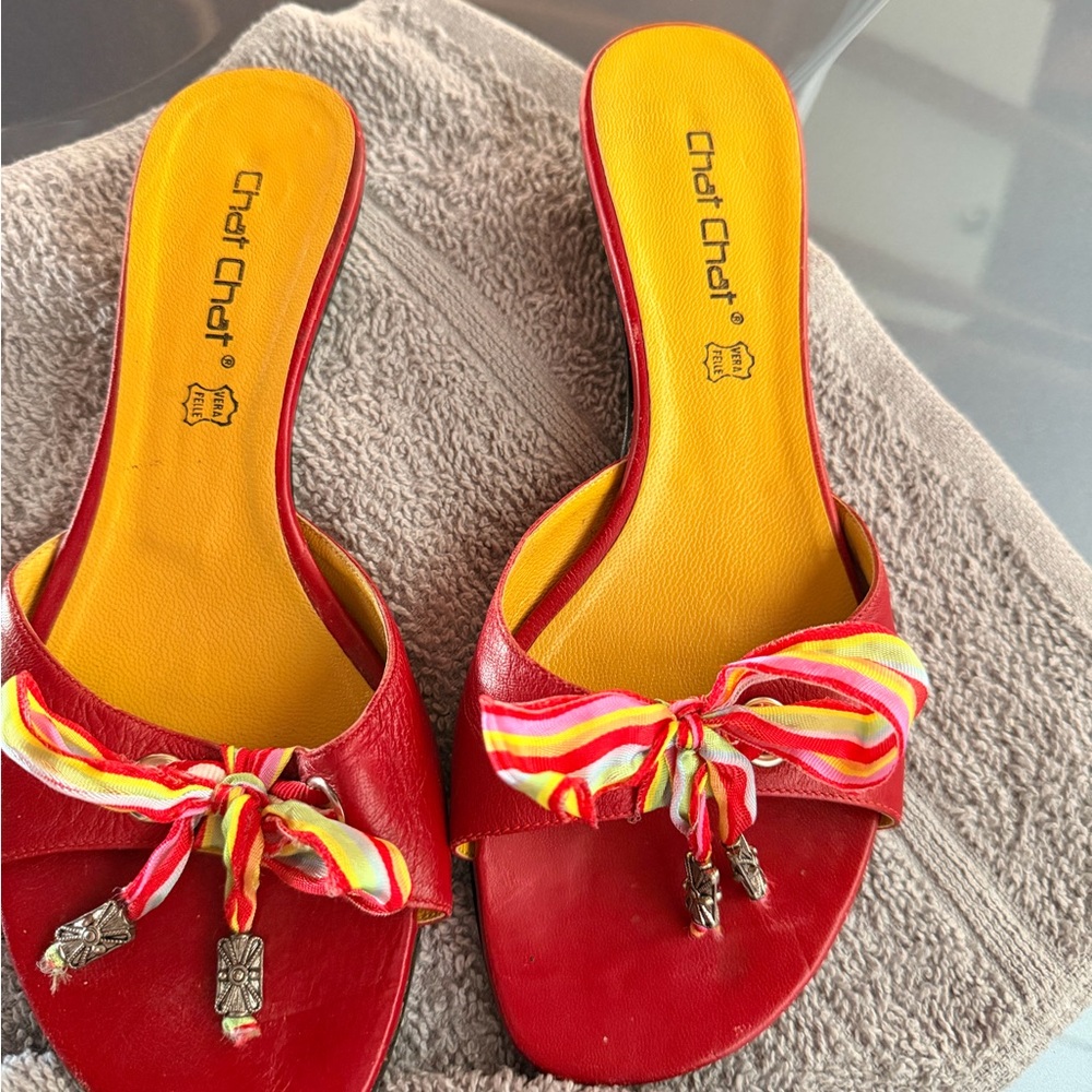 Red Women's Sandals with Multicolor Bow
